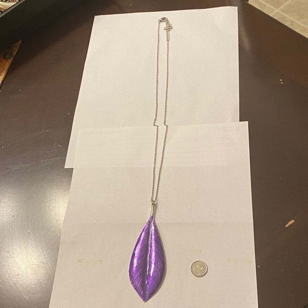 Purple Leaf Pendant Necklace - Picture 2 of 8